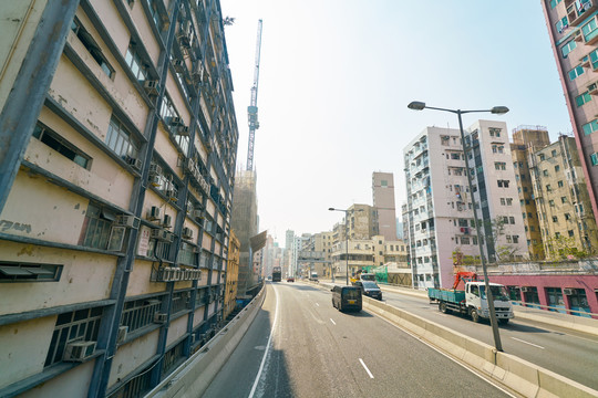 双层巴士上层往外看的街景