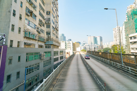 双层巴士往外看的香港城市街景
