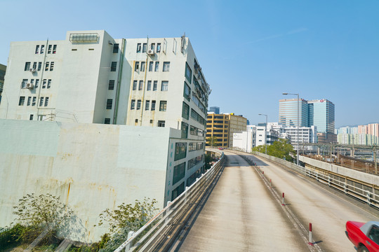 双层巴士往外看的香港城市街景