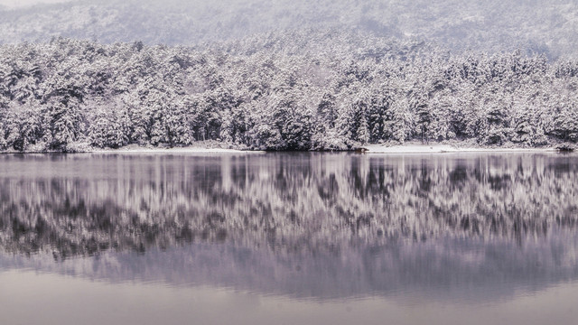 师宗雪景