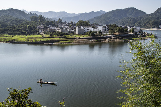 新安江山水