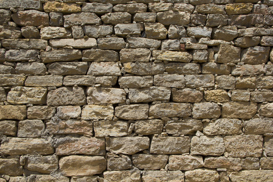 石头堆砌的墙壁