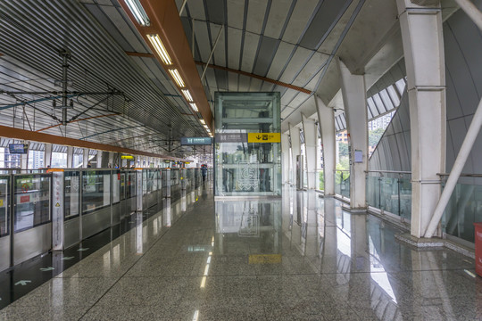 重庆地铁站