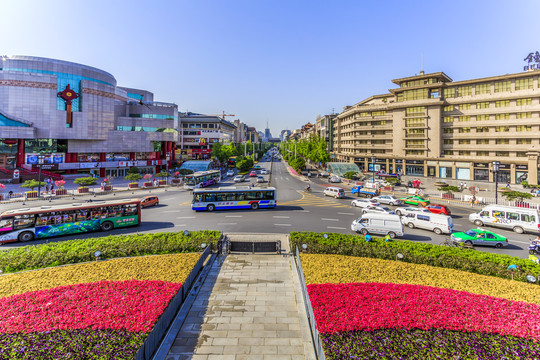 西安钟鼓楼街景