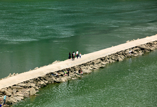 水中公路