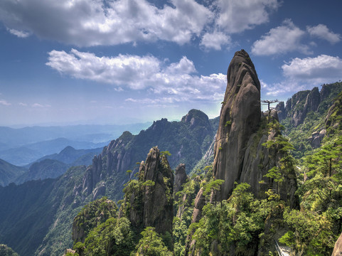 江西三清山独秀峰