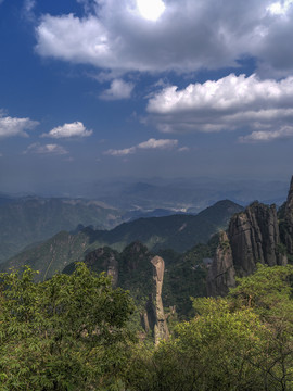 江西三清山岩柱风光