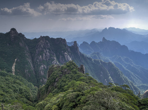 江西三清山崇山峻岭