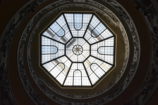 梵蒂冈博物馆花窗