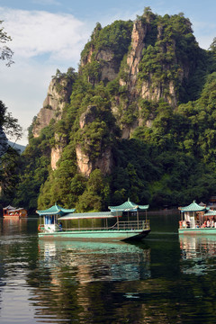 宝峰湖景点