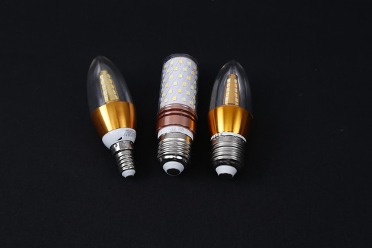 LED灯泡