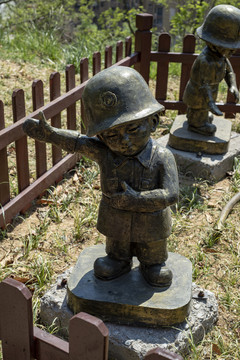 儿童消防雕塑群