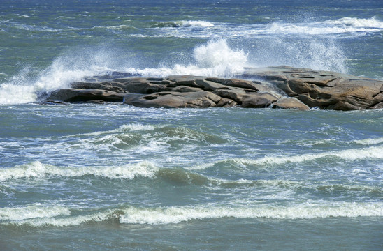 红塔湾海波浪