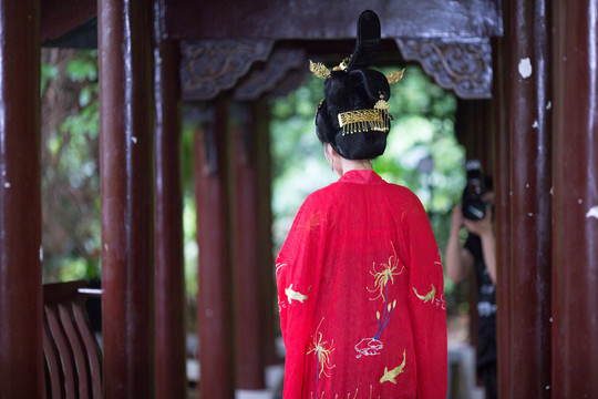 汉服背影