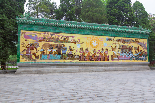 北京日坛公园祭日壁画