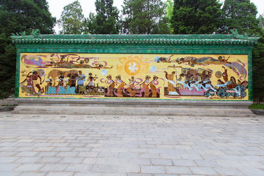 北京日坛公园祭日壁画