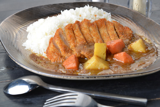 鸡排饭鸭排饭