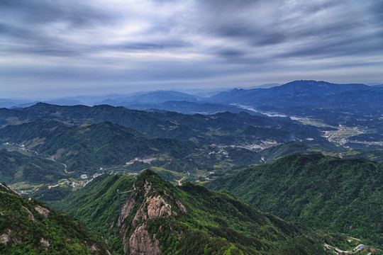 大别山风光