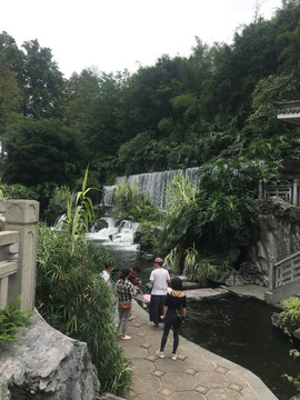 广州麓湖公园