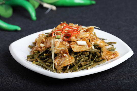 豆角干煮花肉
