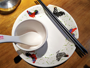 碗筷碟子