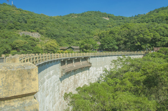 泉州清源山大坝围墙