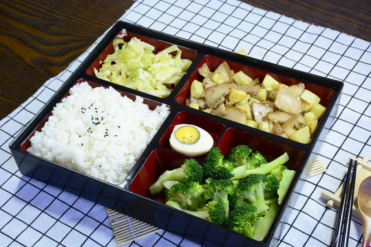 卤肉饭便当
