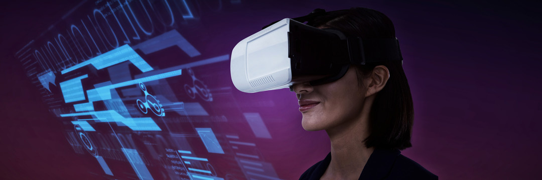 科技背景下用VR头显的人