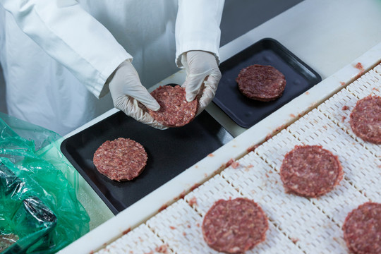 肉厂肉贩加工汉堡包肉饼特写