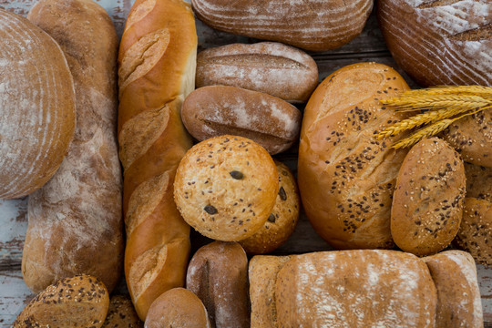 木质表面不同类型面包