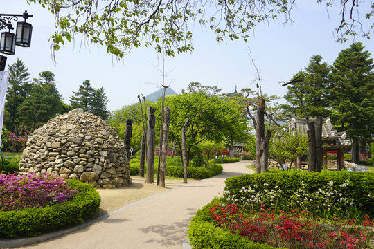 韩国民俗博物馆祭祀堆和长丞