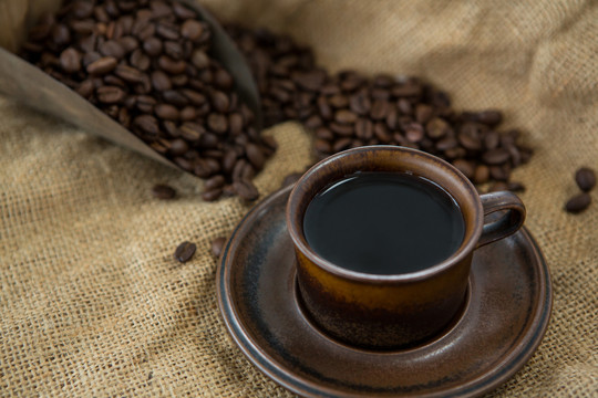 咖啡和咖啡豆的特写