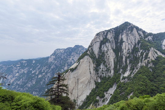 华山石山