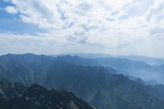 华山青山远山