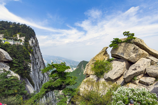 华山石堆