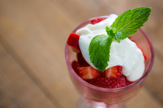 草莓酸奶的特写