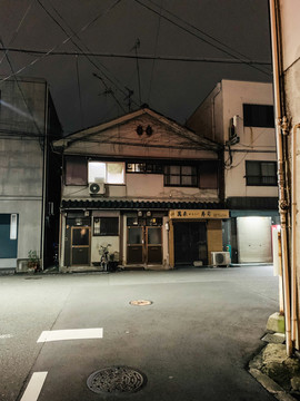 日本夜晚街道