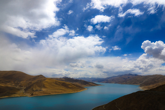 西藏拉萨羊湖