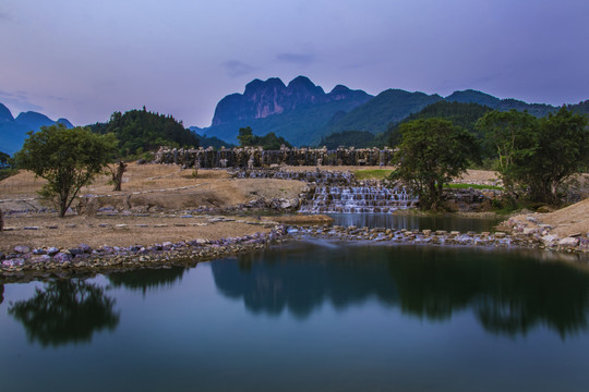 师宗南丹山风光