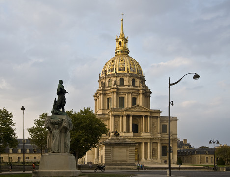 巴黎圆顶大教堂（法国）