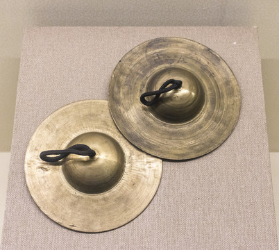 镲