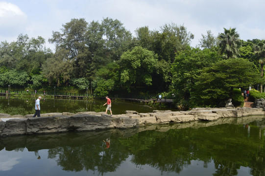 麓湖公园