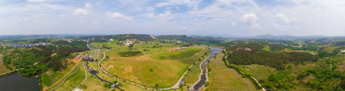 湖北武汉木兰草原风景区初夏风光