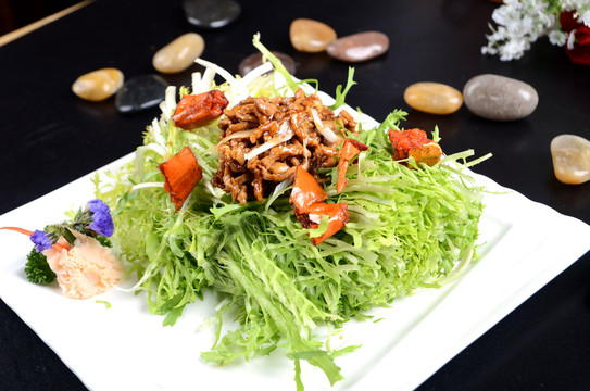 肉丝拌苦菊