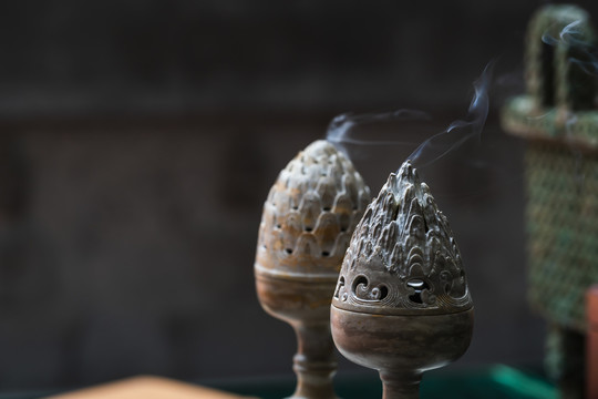 香炉