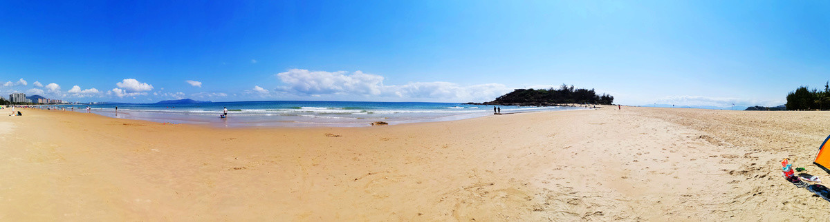阳光沙滩海浪蓝天