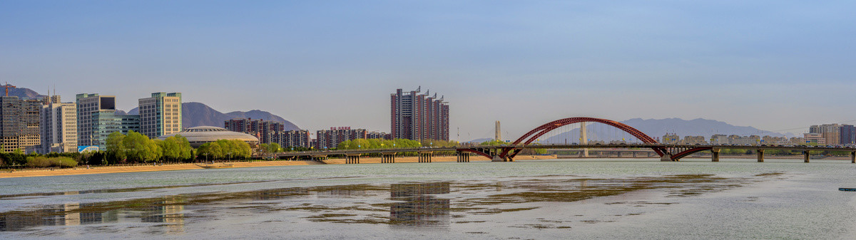 辽宁省朝阳市大凌河风光