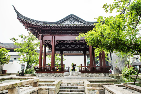 广富林凉亭