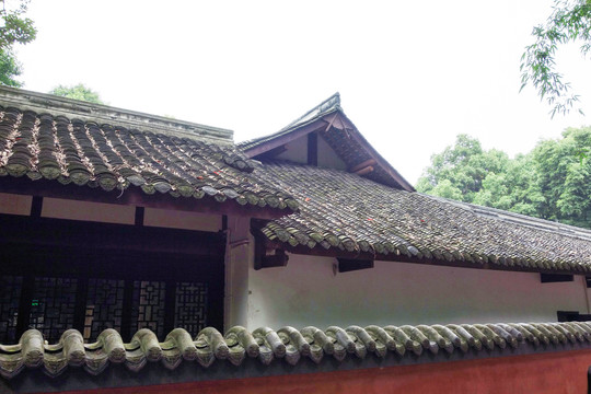 瓦房