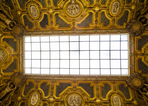 卢浮宫建筑装饰